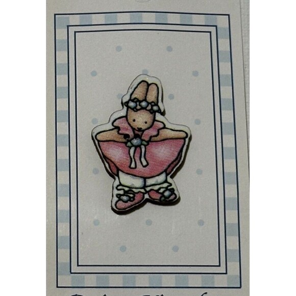 Mary Engelbreit Daisy Kingdom 2-Hole Buttons - 2 Cards Bunny (Single) Vtg - Picture 3 of 3